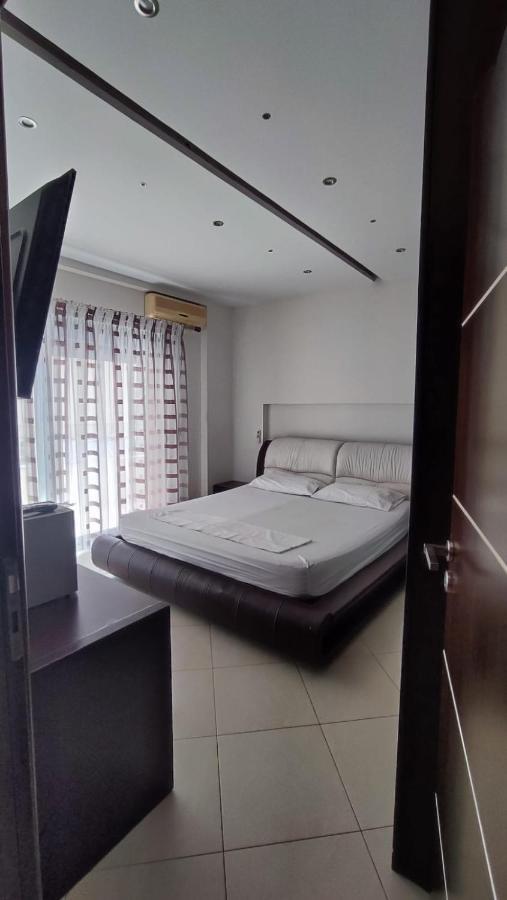 فلورا Lolu Apartment Plus Privat Parking المظهر الخارجي الصورة